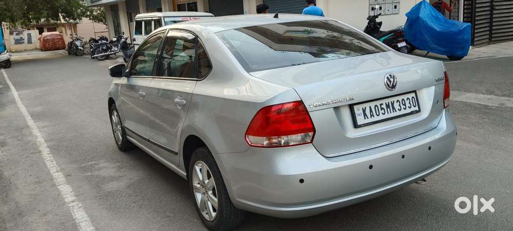 Volkswagen Vento 2010-2013 Petrol Highline, 2011, Petrol