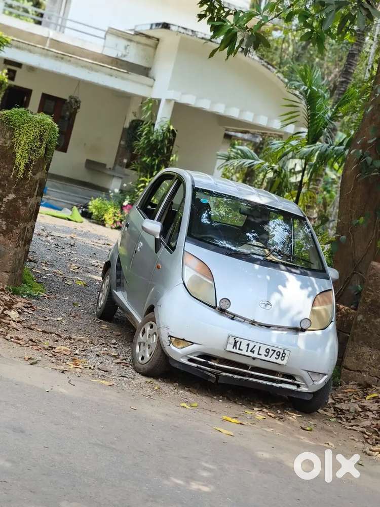 2nd Owner Tata Nano Xe 2012 Petrol  Argent Sale Money Problem