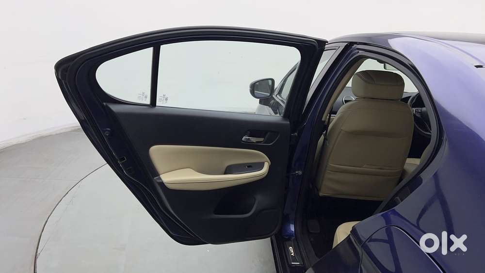 Honda City 1.5 Zx Cvt I-vtec, 2023, Petrol