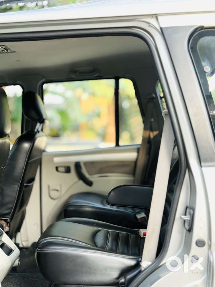 Mahindra Scorpio S10 7 Seater, 2015, Diesel