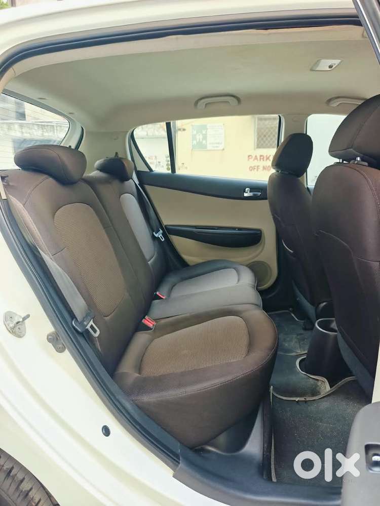 Hyundai I20 Sportz 1.2 Bs-iv, 2013, Petrol