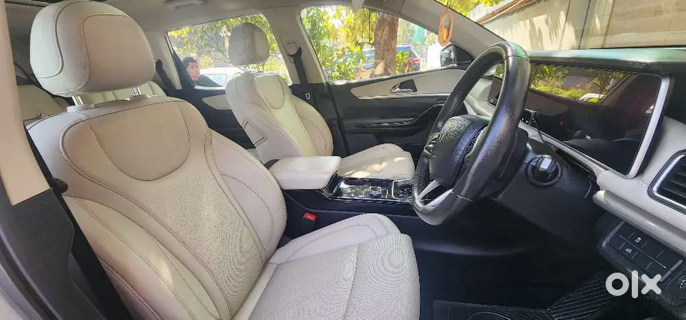 Mahindra Xuv700 2022 Diesel 35500 Km Driven