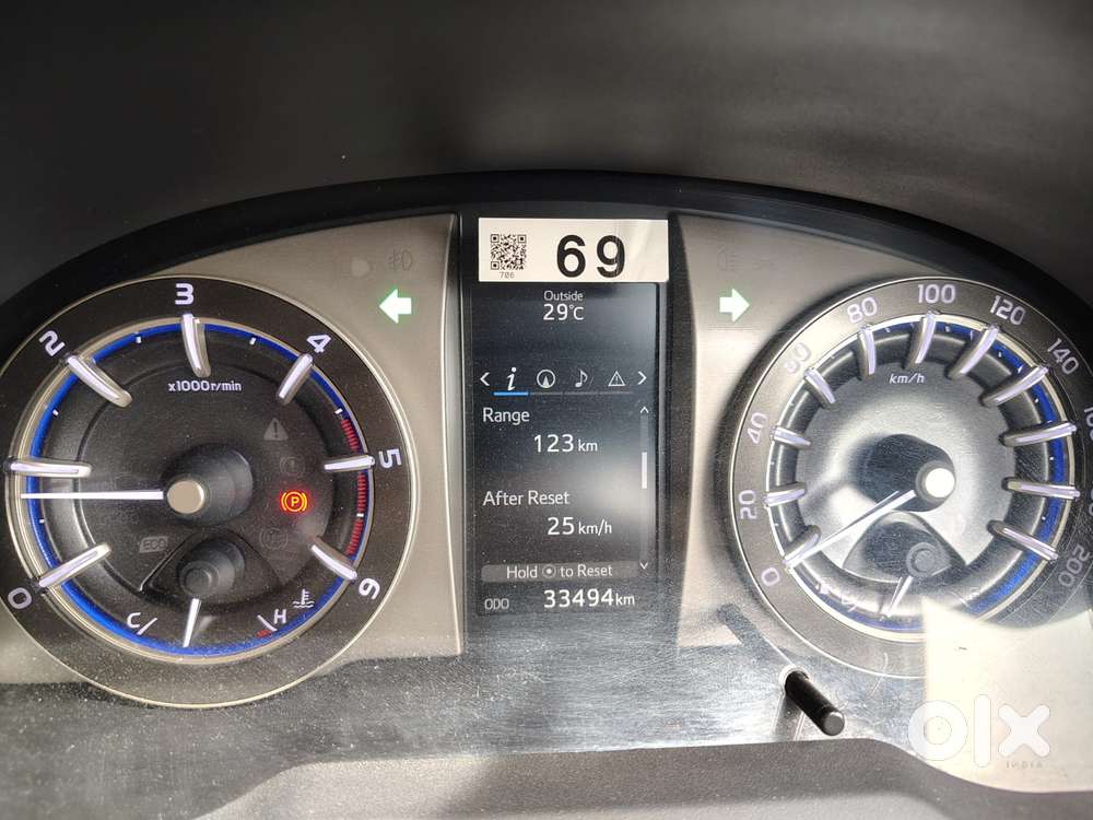 Toyota Innova Crysta 2.8 Z, 2017, Diesel