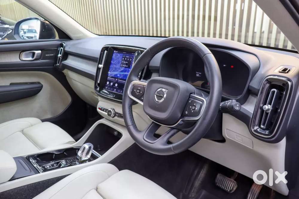 Volvo Xc40 B4 Ultimate, 2023, Petrol