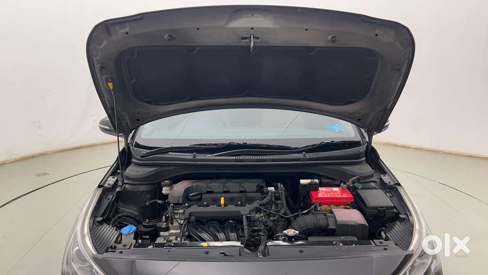 Hyundai Verna 1.5 Sx Ivt, 2022, Petrol
