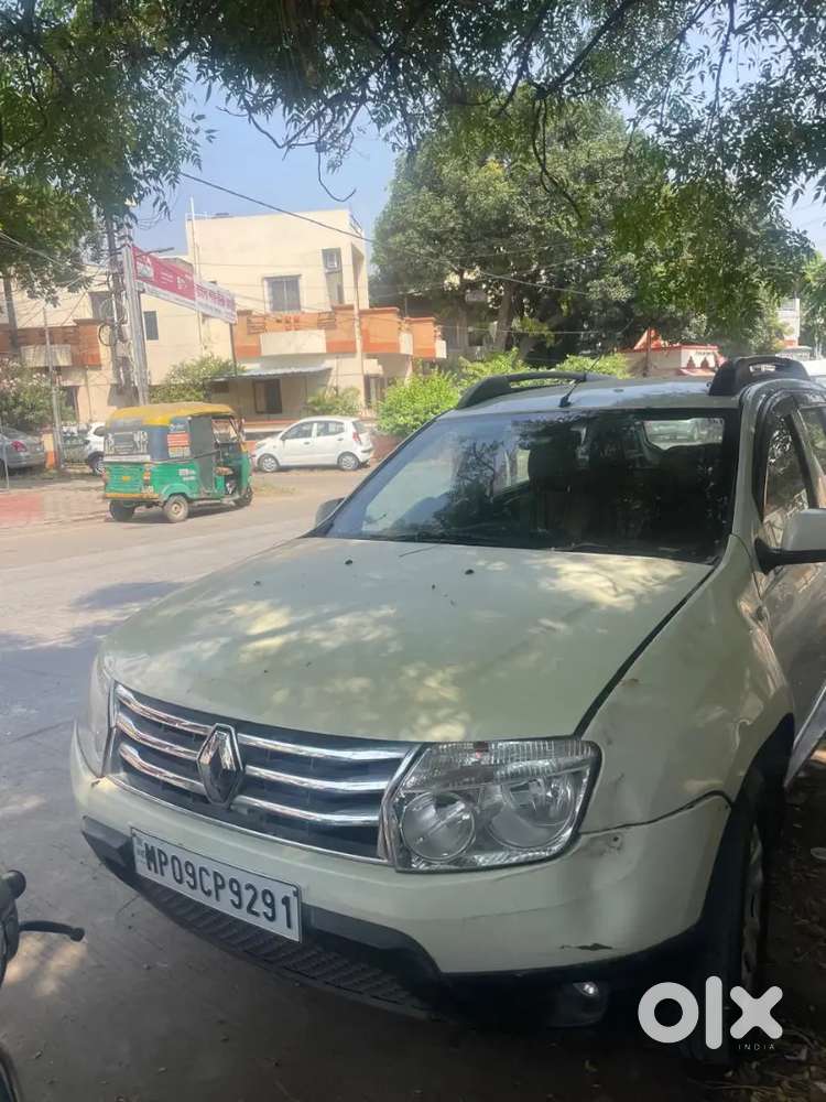 Mahindra Tuv 300 2018