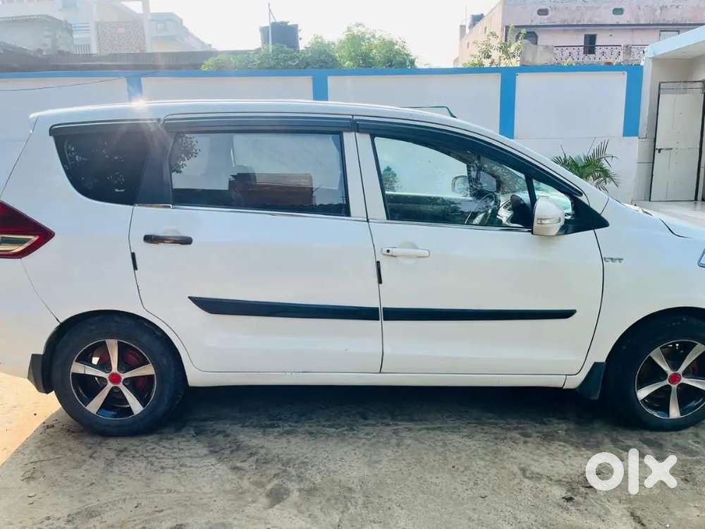 Ertiga 7 Seater Petrol/cng