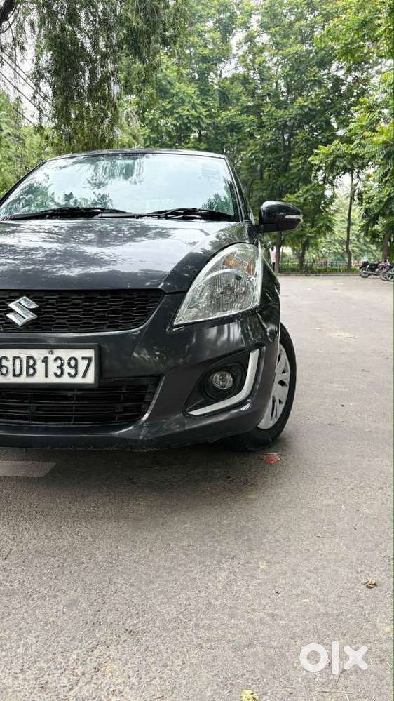 Maruti Suzuki Swift Vxi 1.2 Abs Bs-iv, 2017, Petrol