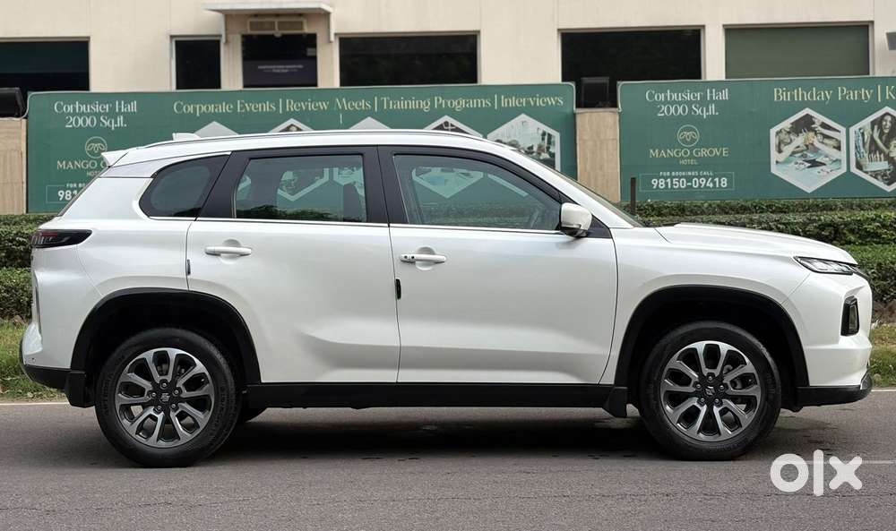 Maruti Suzuki Grand Vitara 1.5 Alpha Plus Intelligent Hybrid Ecvt, 2..