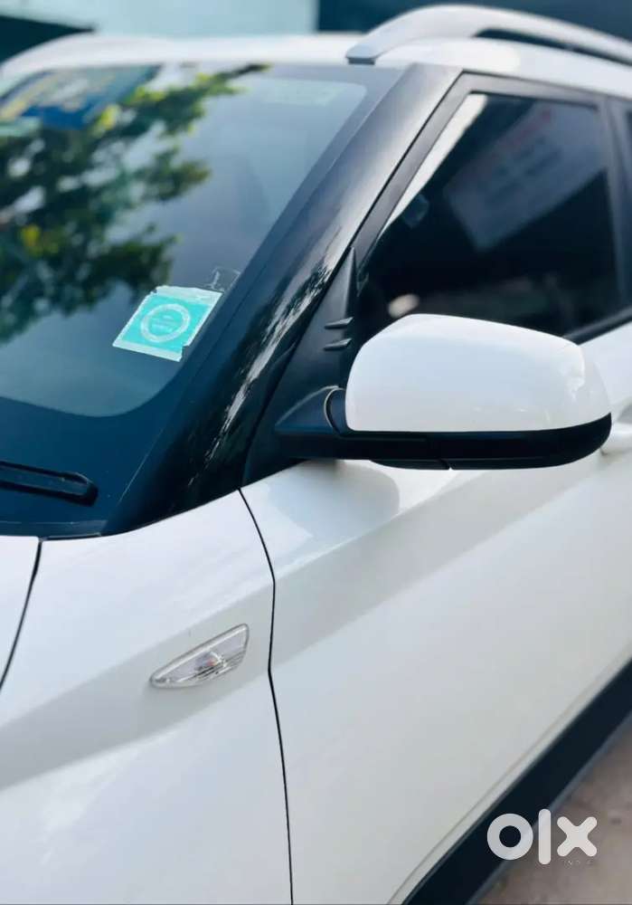 Hyundai Venue 2020 Petrol Well Maintained