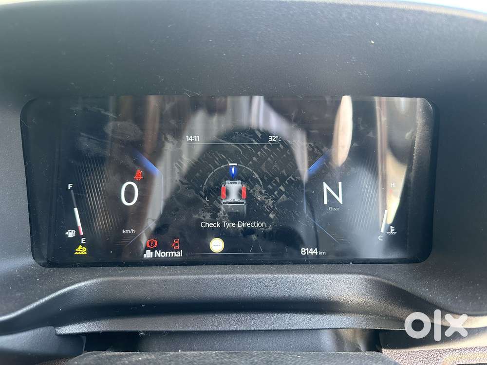 Mahindra Thar Roxx Ax7 L Diesel Mt 4wd, 2025, Diesel