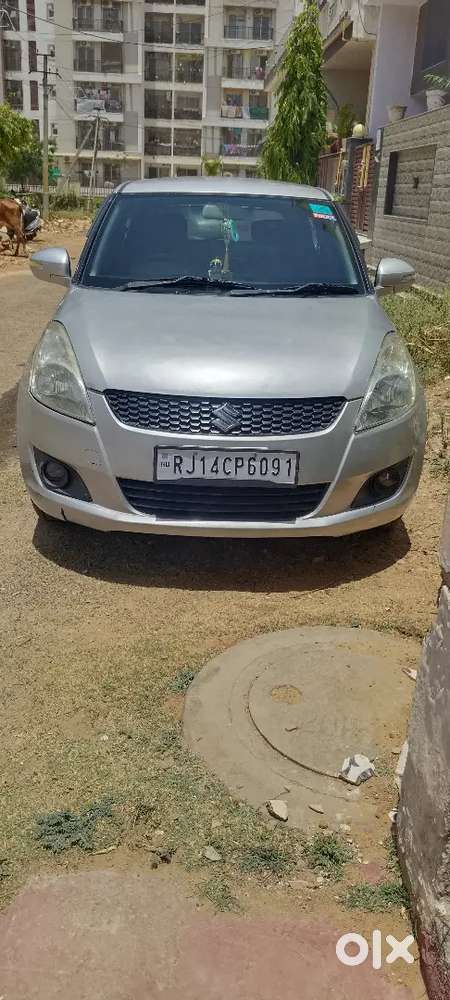 Maruti Suzuki Swift 2012 Diesel 93500 Km Driven