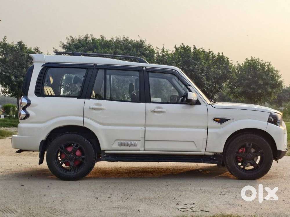 Mahindra Scorpio S10 8 Seater, 2018, Diesel