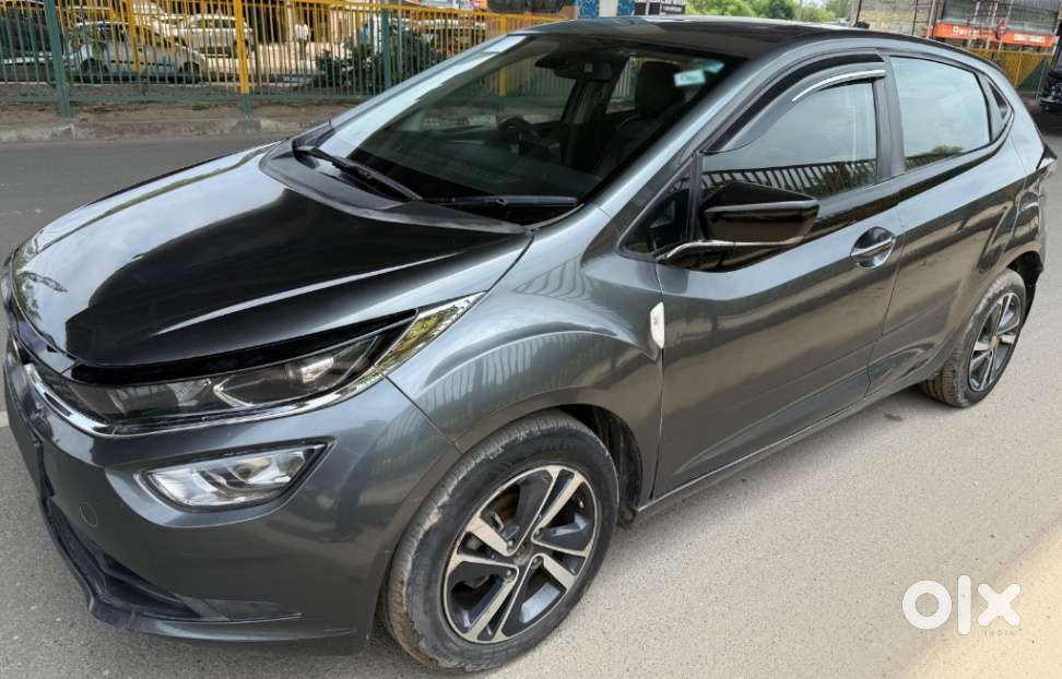 Tata Altroz Xz Plus (s), 2023, Petrol