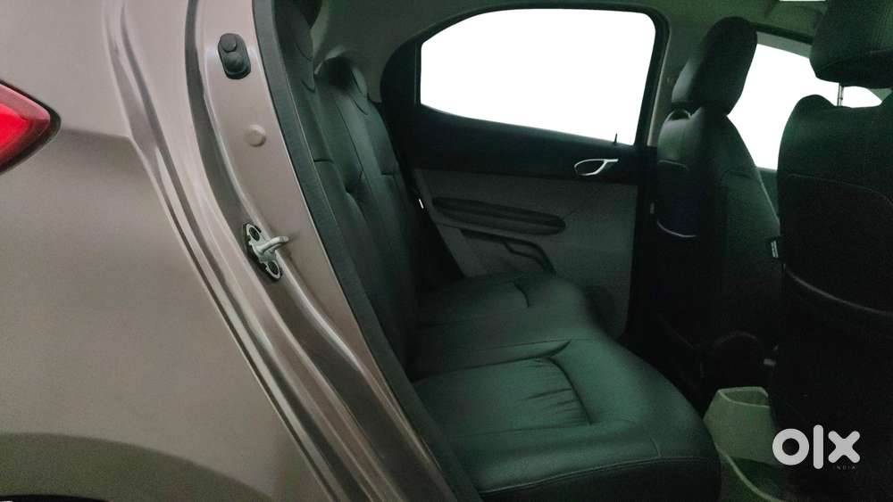 Tata Tiago 1.2 Revotron Xza, 2018, Petrol