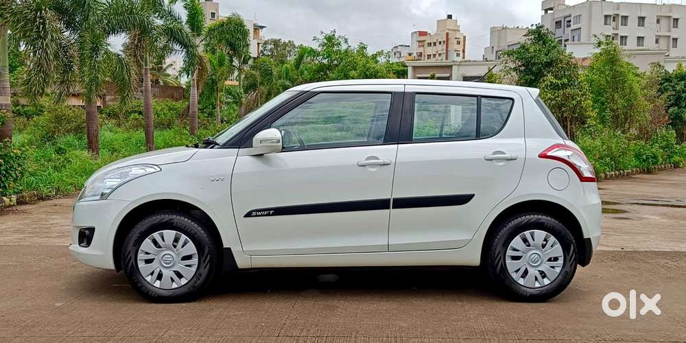 Maruti Suzuki Swift Vxi + Manual, 2014, Petrol