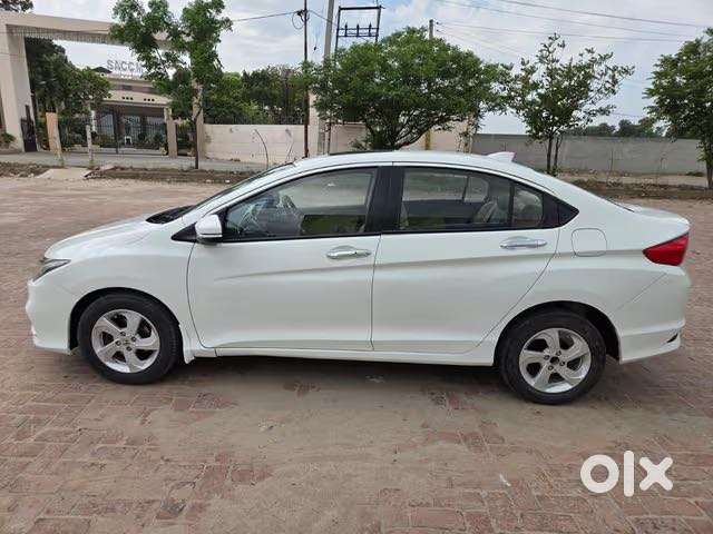 Honda City V Inspire, 2015, Petrol