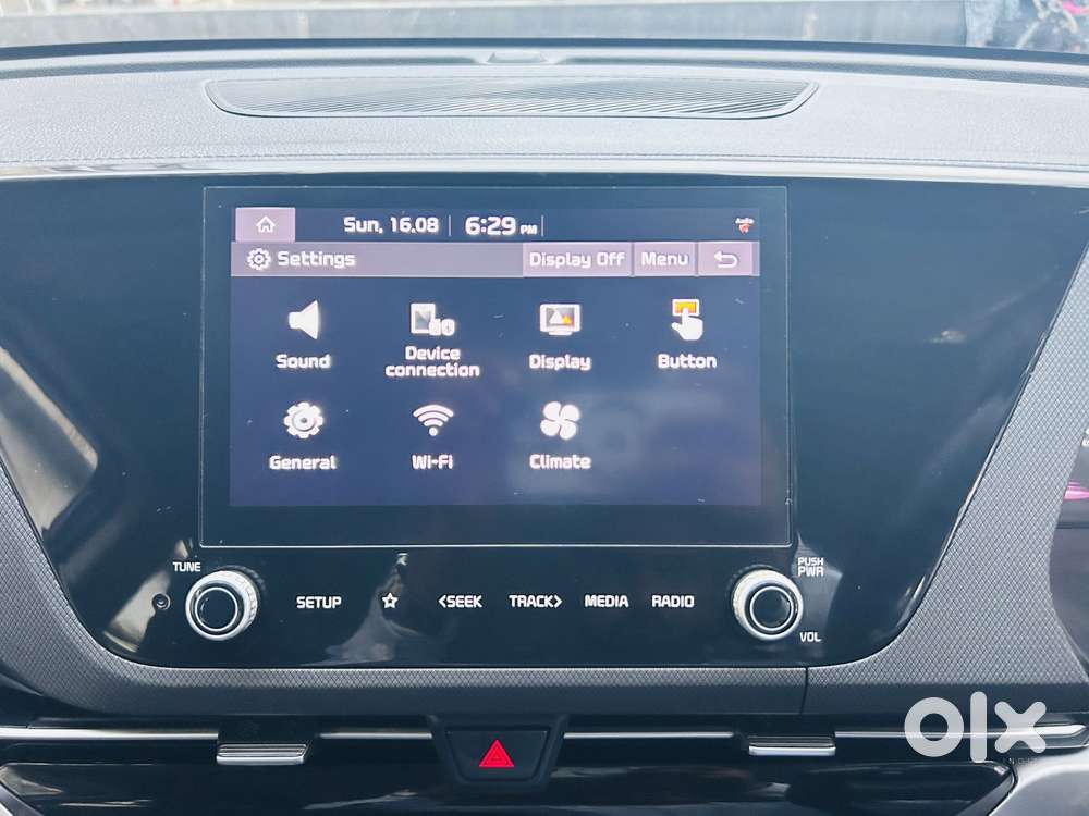 Kia Carens 1.5 Prestige Plus Diesel 7 Str Imt, 2023, Diesel