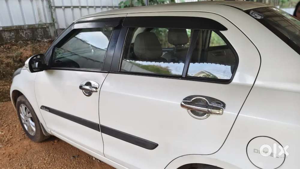 Maruti Suzuki Swift Dzire 2012 Diesel 134668 Km Driven