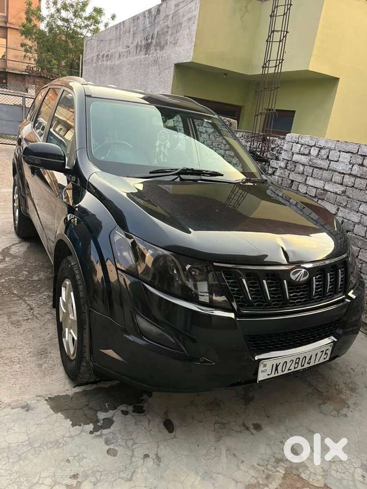 Mahindra Xuv500 2016 Diesel 74000 Km Driven