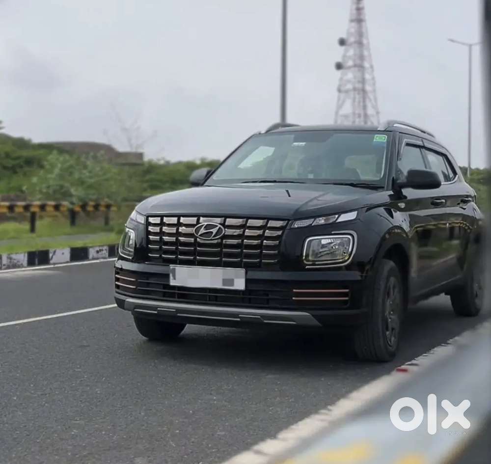 Only 11 Month Old And Only 3 Month Used Rest 8 Month Car Was Parked.