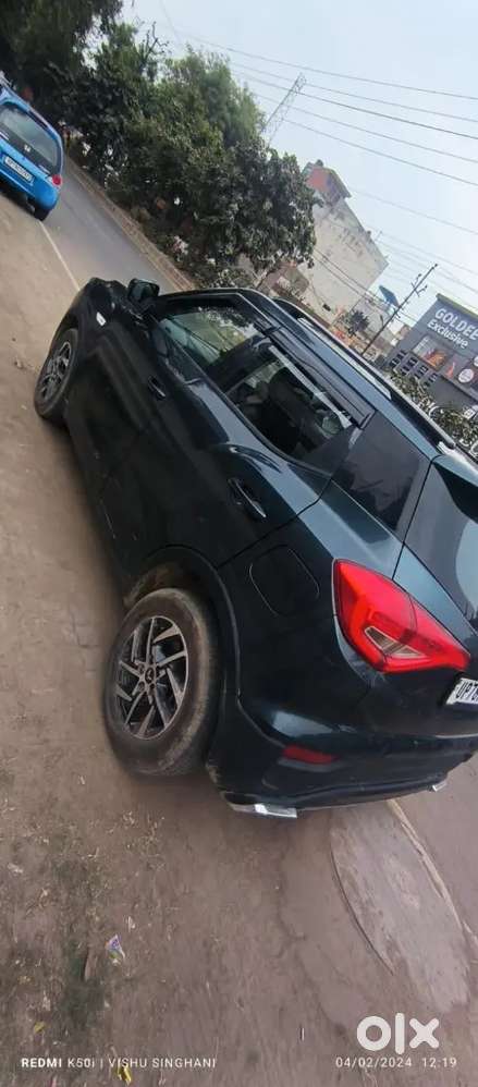 Mahindra Xuv300 Turbosport 2023 Petrol Well Maintained