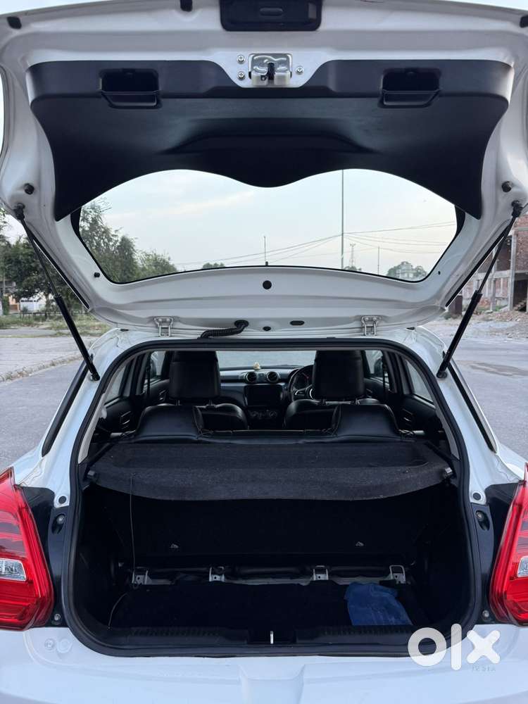 Maruti Suzuki Swift Vxi Optional, 2021, Petrol