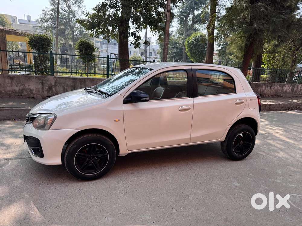 Toyota Etios Liva Gd, 2013, Petrol