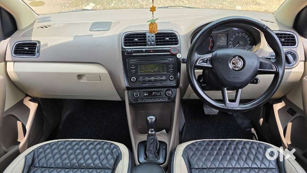 Skoda Rapid 1.6 Mpi At Elegance, 2015, Petrol