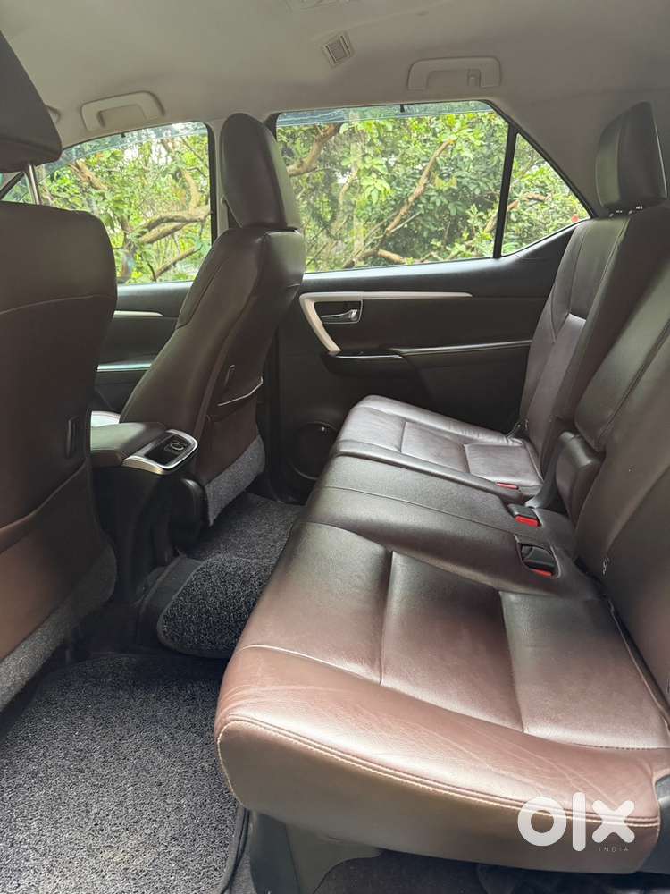 Toyota Fortuner Diesel At 2016