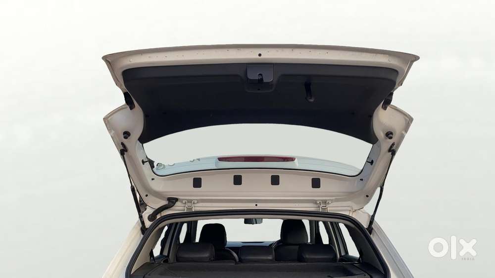 Skoda Kushaq 1.0 Tsi Ambition, 2022, Petrol