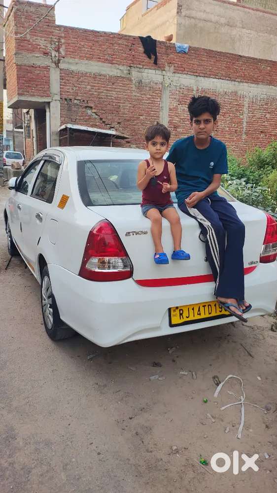 इंटीरियर नीट एंड क्लीन एक्सटीरियर फुल फ्रेस कंडीशन