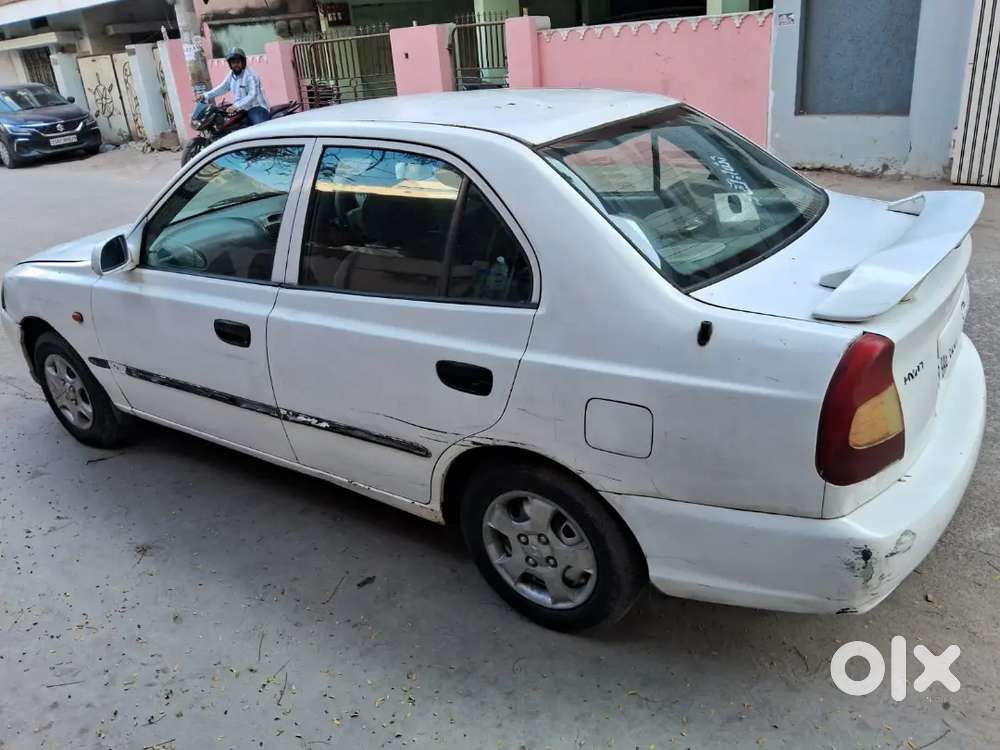 Hyundai Accent 1.5 Executive 2000