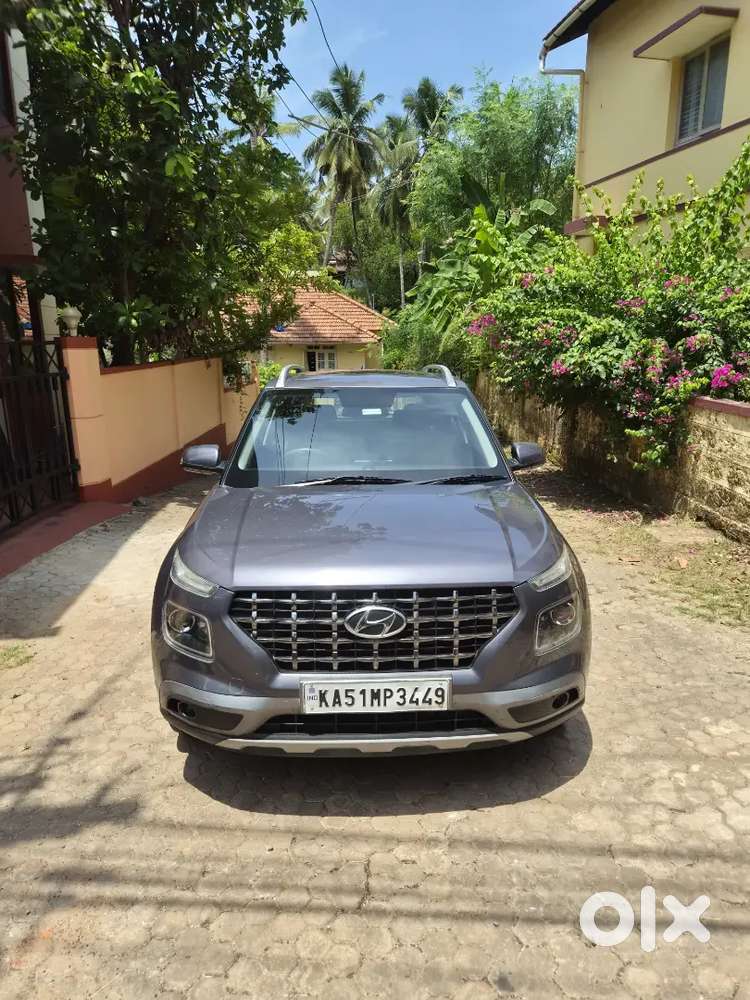 Hyundai Venue 2020 Petrol 49000 Km Driven