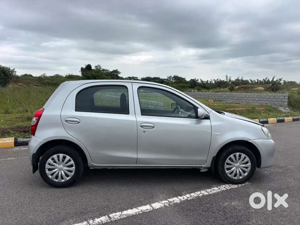 Toyota Etios Liva 2012 Variant