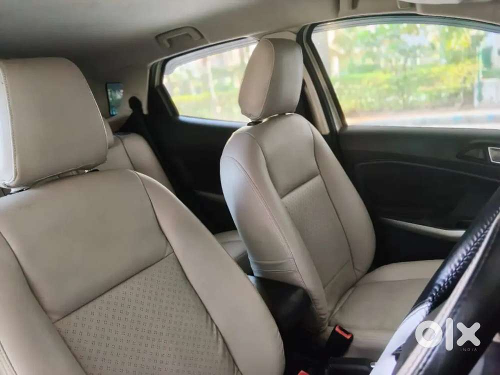 Best Safest Car. Like New.