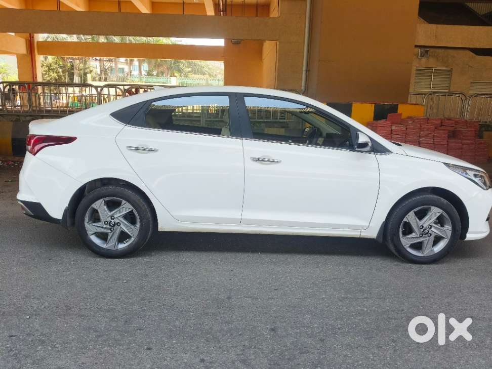Hyundai Verna Crdi Vgt Sx 1.5, 2022, Petrol
