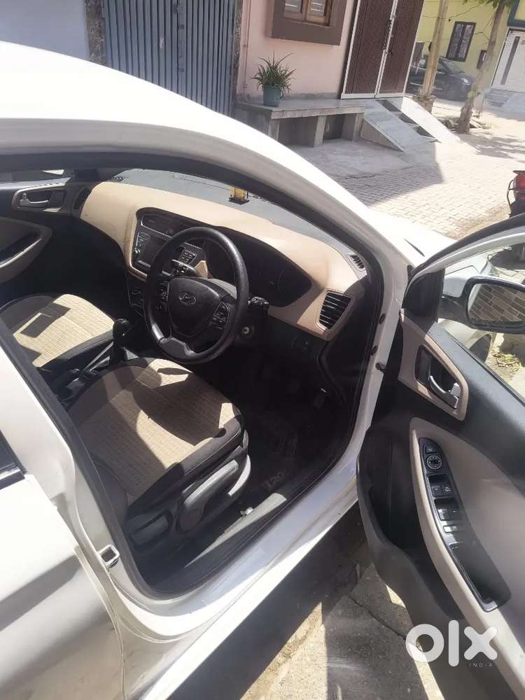 Hyundai Elite I20 2020 Petrol 22000 Km Driven