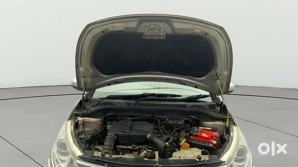 Tata Zest 1.2 Revotron Xt, 2016, Petrol