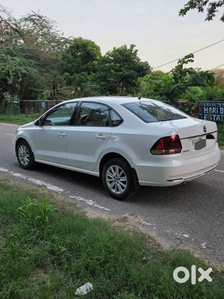 Volkswagen Vento 1.2 Highline Plus At 16 Alloy, 2017, Petrol