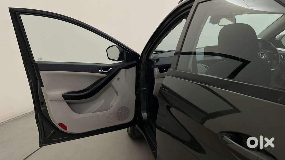 Tata Nexon 1.5 Revotorq Xza Plus S Amt, 2021, Diesel