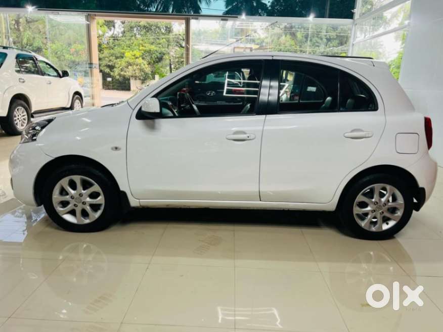 Nissan Micra Xv Cvt, 2017, Petrol