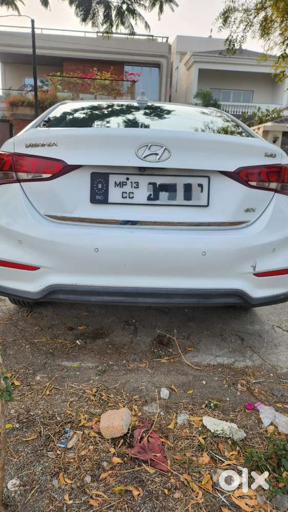 Hyundai Verna 1.6 Sx (o) Crdi Anniversary Edition, 2017, Diesel