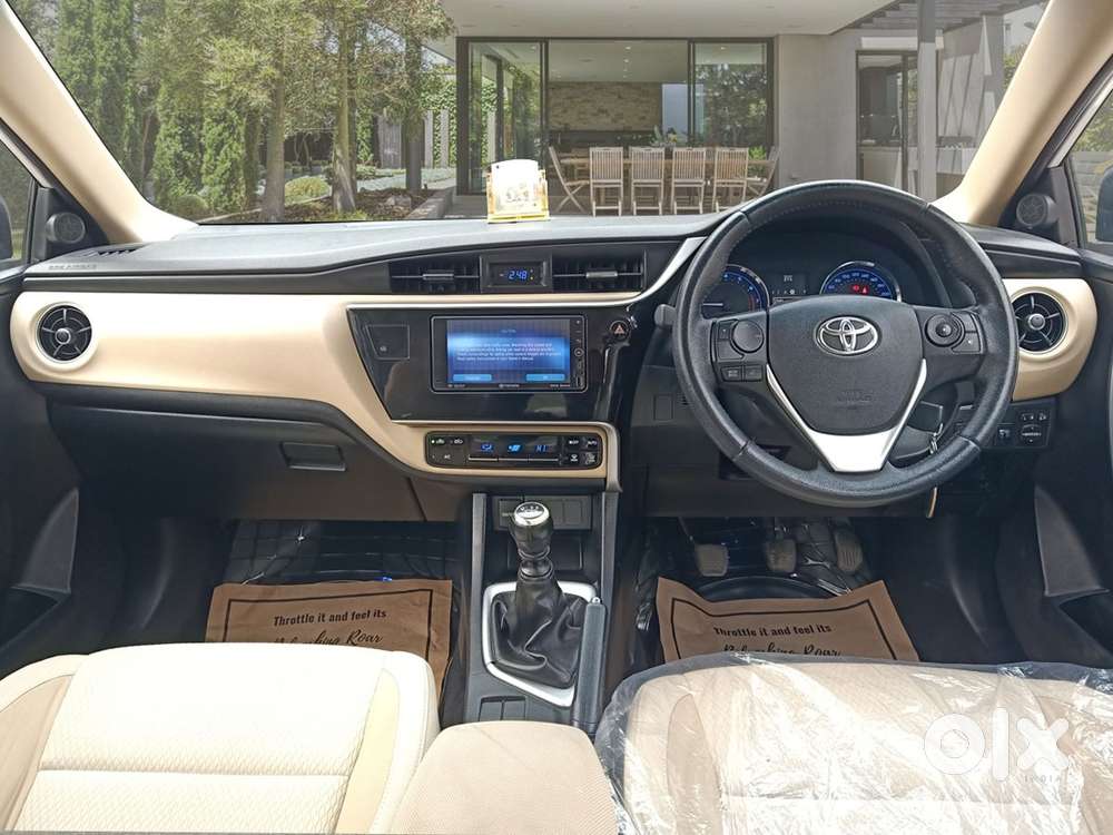Toyota Corolla Altis 1.8 G, 2016, Petrol