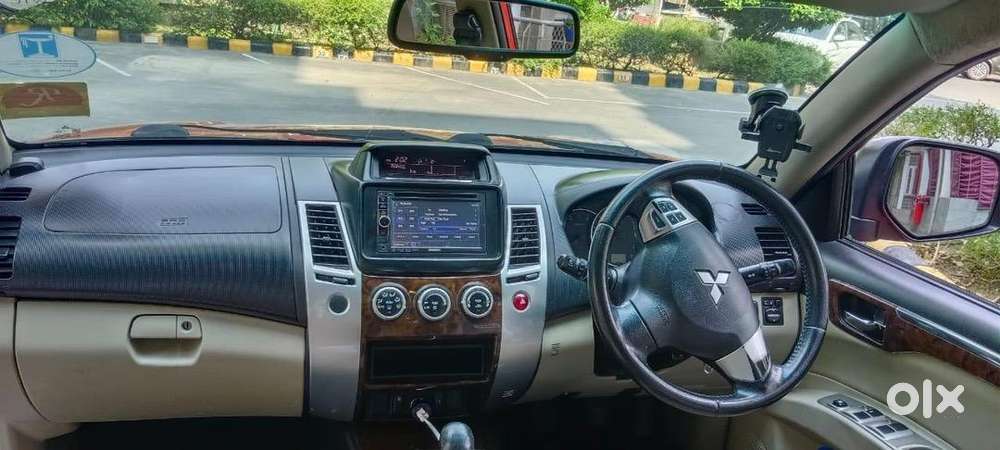 Mitsubishi Pajero Sport 2014 Diesel 256000 Km Driven