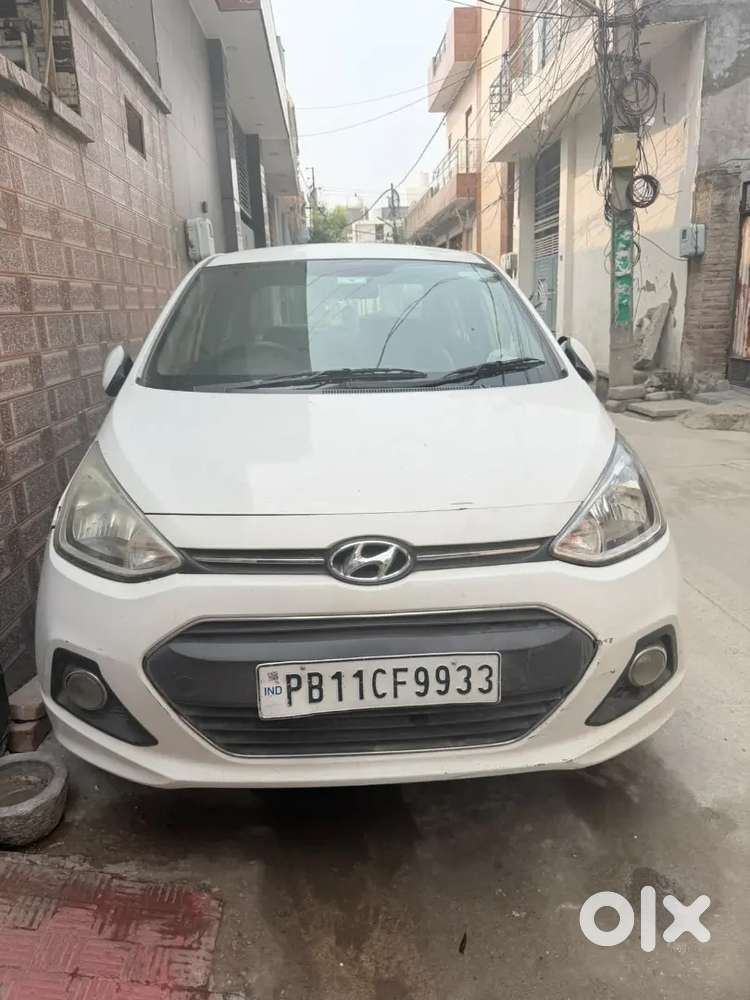 Hyundai Xcent Diesel Manual 2015 Variant