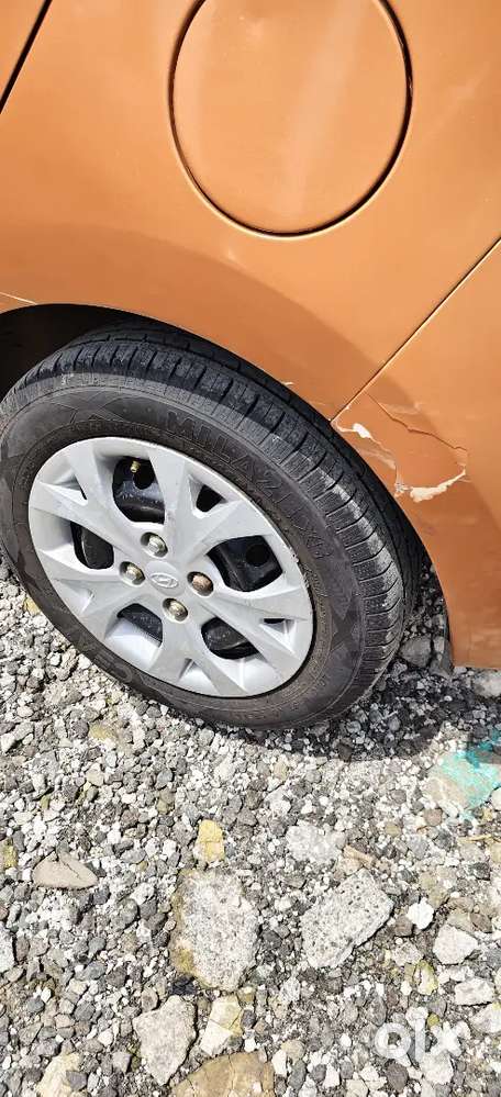 Grand I10 Sportz Top Model