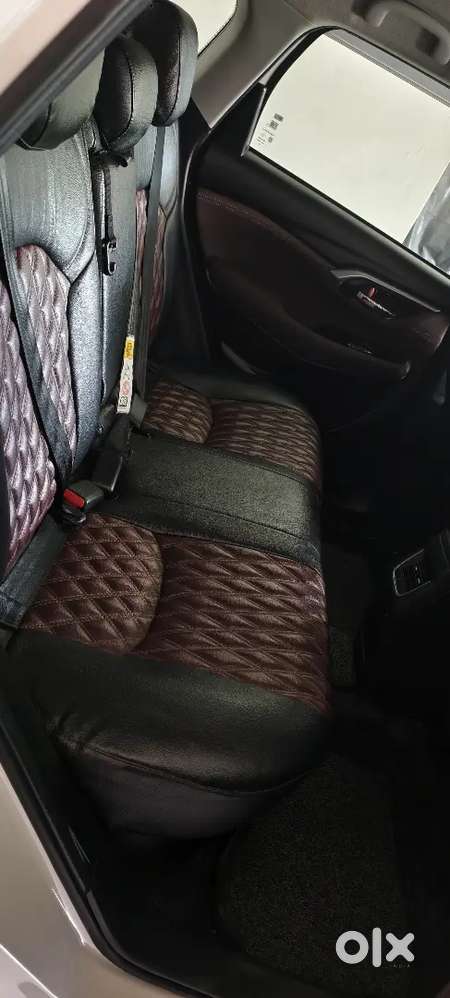 Maruti Suzuki Grand Vitara 2023 Petrol Well Maintained