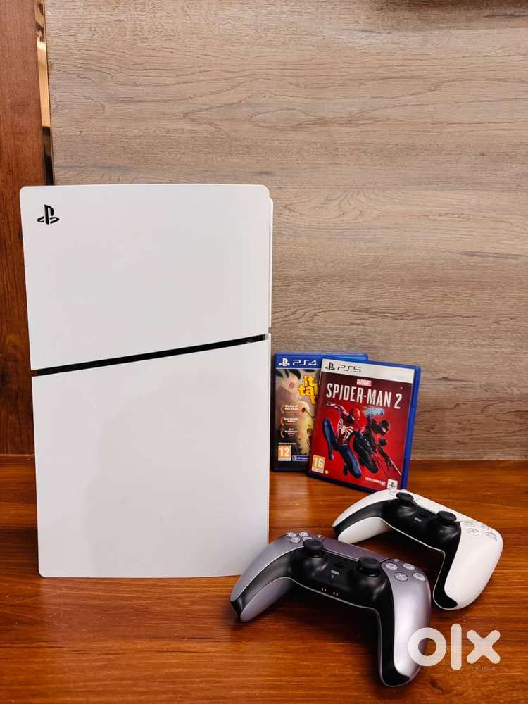 PS5 Slim 1 TB SSD & Portable Disc Version