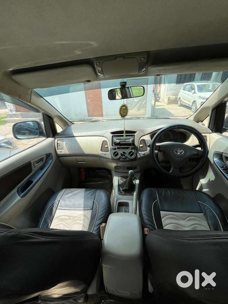 Toyota Innova Diesel 2010